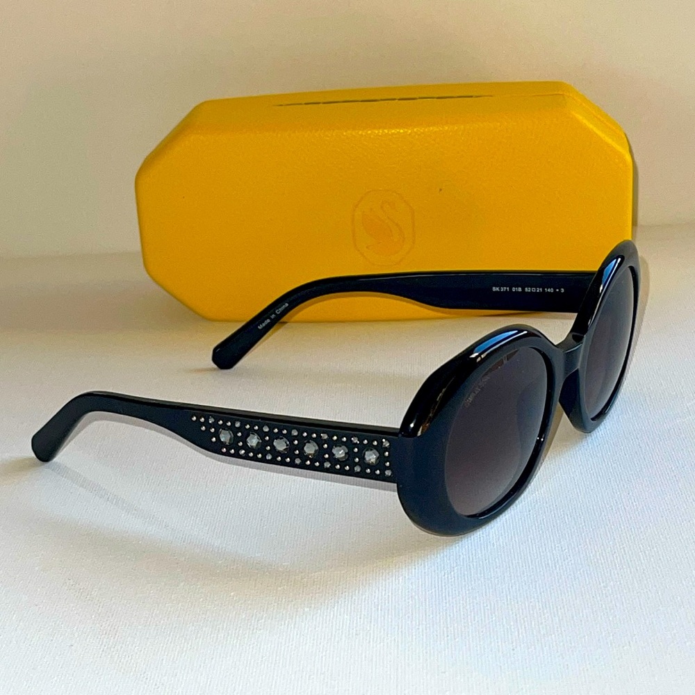 BNIB SWAROVSKI CRYSTAL SUNGLASSES BLACK 52-21-140